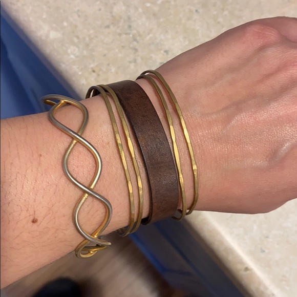 2 cuff bracelets - Picture 4 of 4